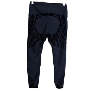 Fanka Body Sculpt Capri Leggings Womens Medium Black Reversible Workout Gym